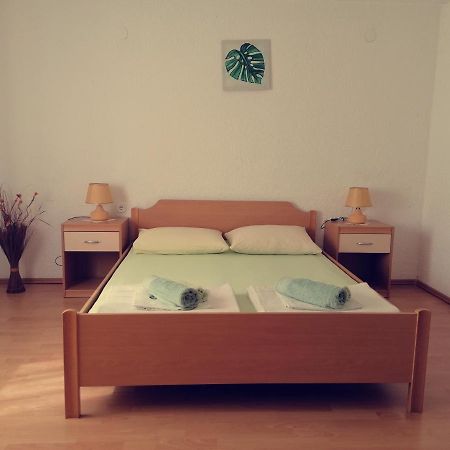 Apartment Ampulica 2 Senj  Esterno foto