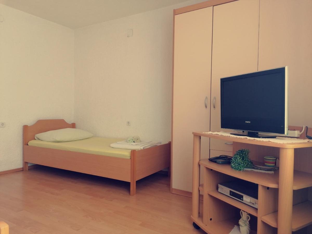 Apartment Ampulica 2 Senj  Esterno foto